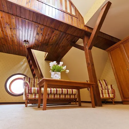 Hotel Zamek Von Treskov