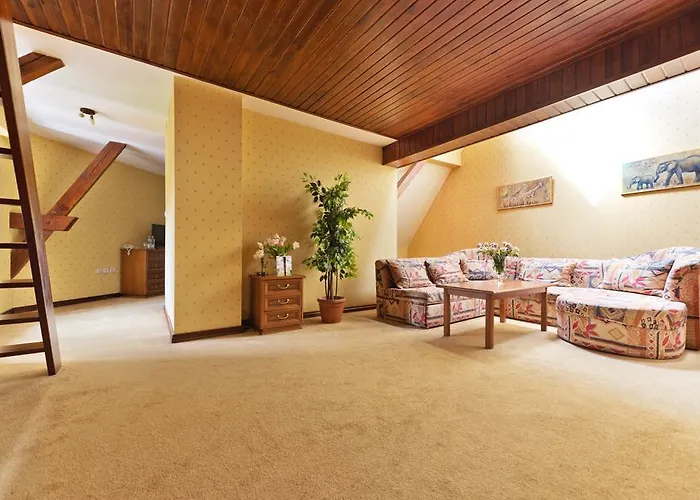 Hotel Zamek Von Treskov *